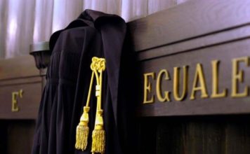 Sesso con la moglie, il giudice choc: “È un diritto, anche se lei non vuole”