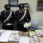 Napoli, stamperia clandestina di documenti: arresti e denunce