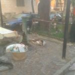 Marano, quegli sversamenti notturni nella zona della “Starza”. Rifiuti accanto alla scuola da tre giorni