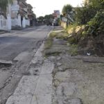 La voce del cittadino. Via del Mare dimenticata: buche, voragini e zero interventi