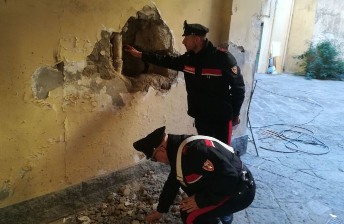 tentato furto in tabaccheria ad arpino di casoria