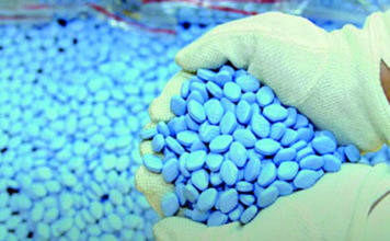 Il Viagra compie 20 anni: compleanno della pillola blu scoperta per caso