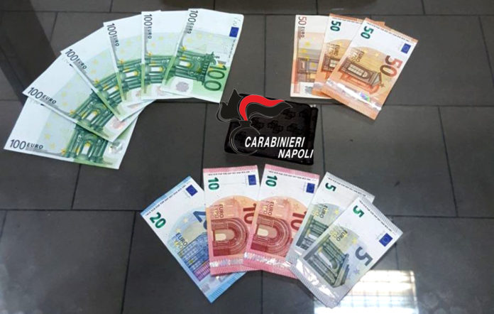 i soldi falsi sequestrati al vomero alla 47enne