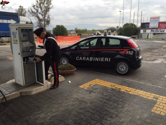 carabinieri-furti-distributori