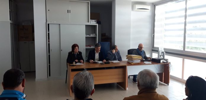 commi
