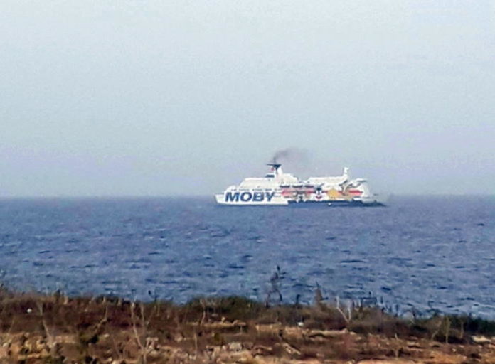 Coronavirus in Italy, quarantine ship with migrants arrived in Lampedusa
