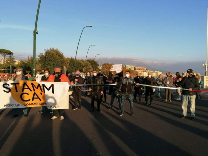 manifestazione sul lungomare