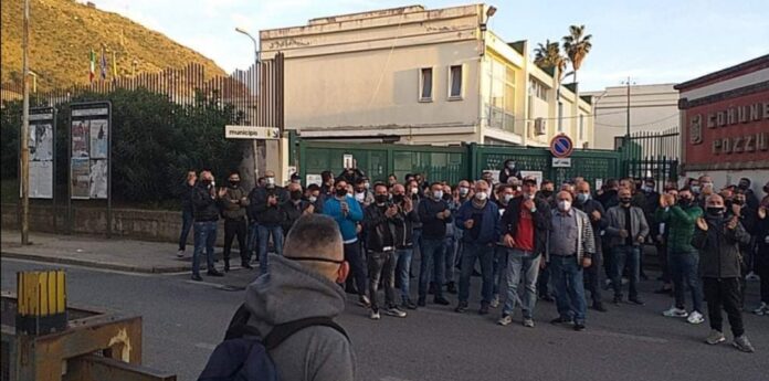 mercato pannino protesta pozzuoli