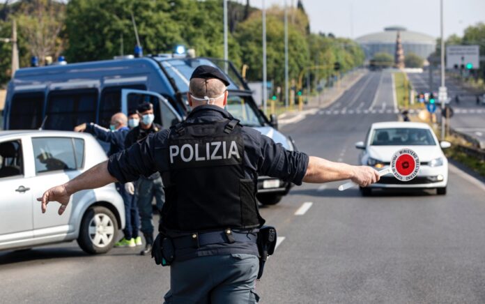 Coronavirus: posti di blocco a Roma