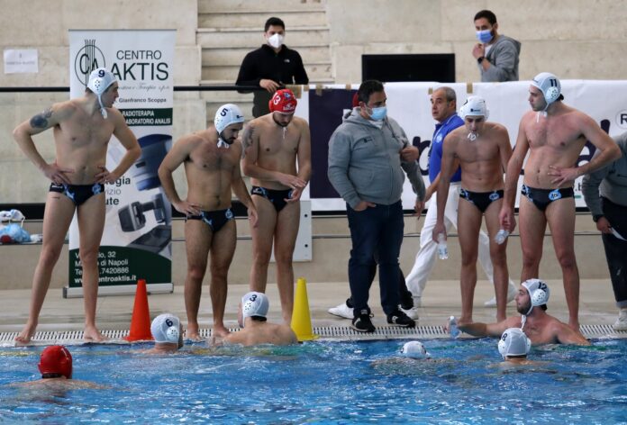 L'Aktis Acquachiara durante un time out (foto di Marina Carascon)