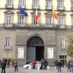 Gettoni delle commissioni farlocco delle municipalità, il Comune di Napoli presenta il conto: ex consiglieri chiamati a restituire le somme