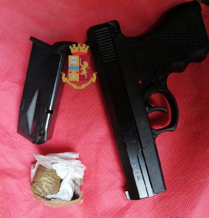 foto_con_logo_pistola_mercato