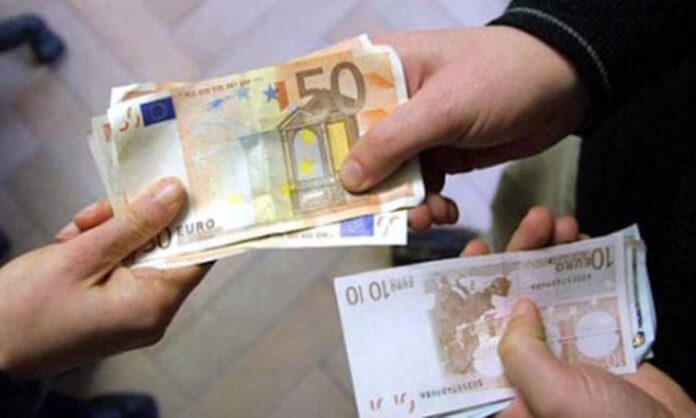 1593076803101.jpg--melilli__estorsione_col_cavallo_di_ritorno__vittima_denuncia__3_arresti