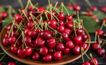 Fave, piselli e ciliegie: la spesa di maggio