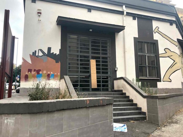 Napoli, ingresso Casa della socialità