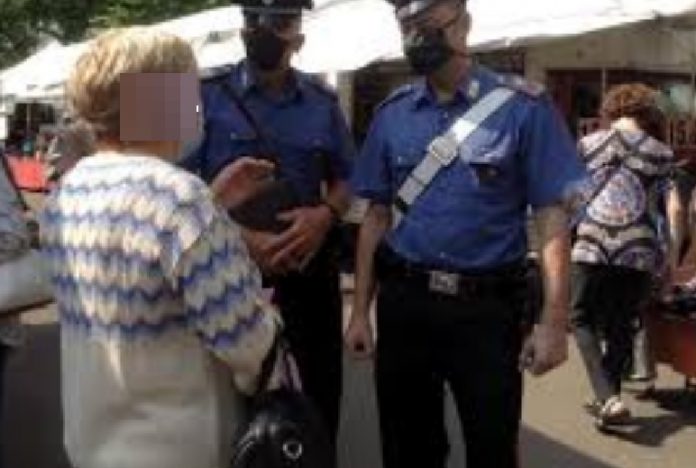 anziana-carabinieri-covid