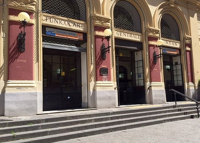Napoli, funicolare Centrale