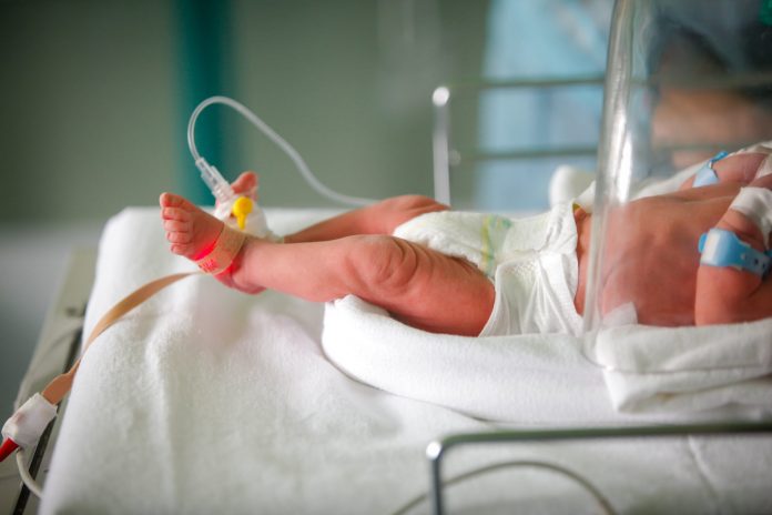 ospedale-neonato-reparto-neonatologia-medico-pediatra-pediatria-bambino-bambina-piccolo-piccola-4