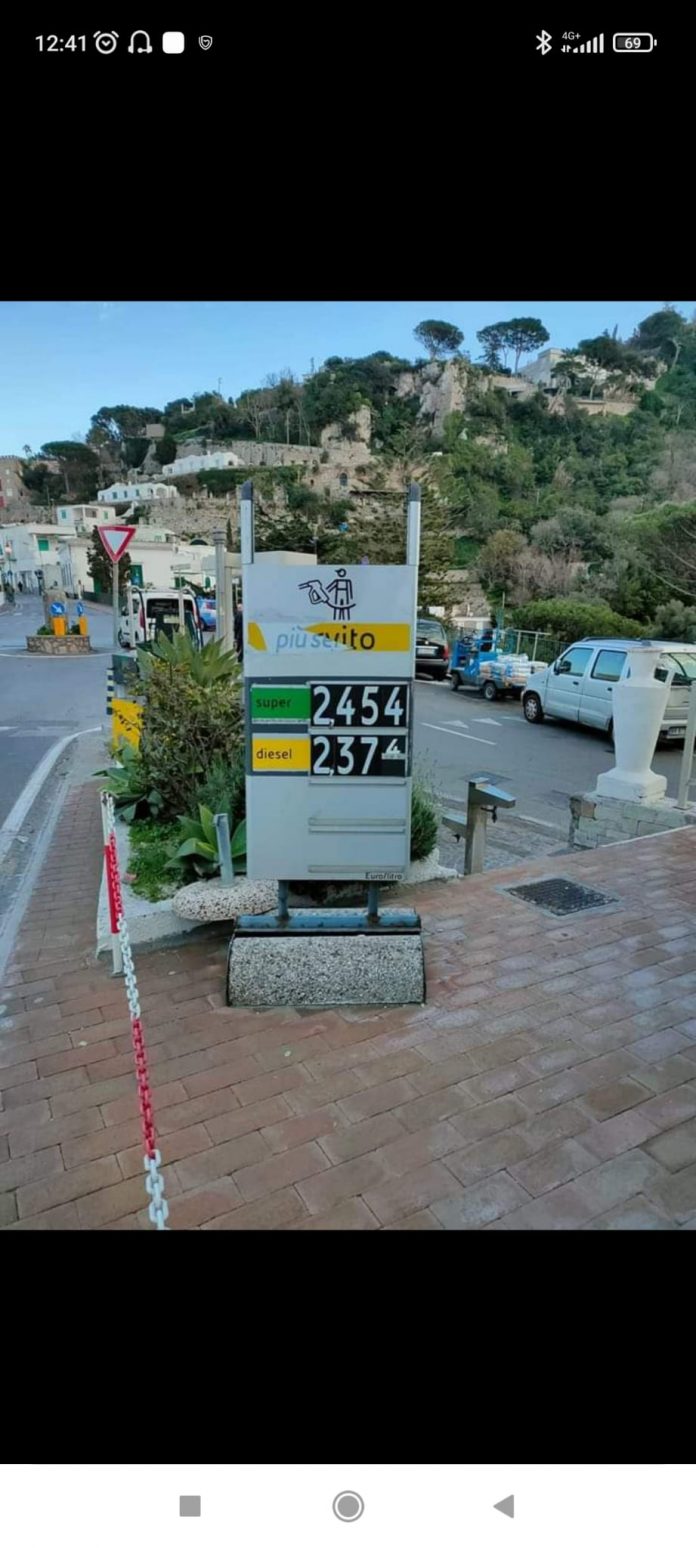 caro benzina capri