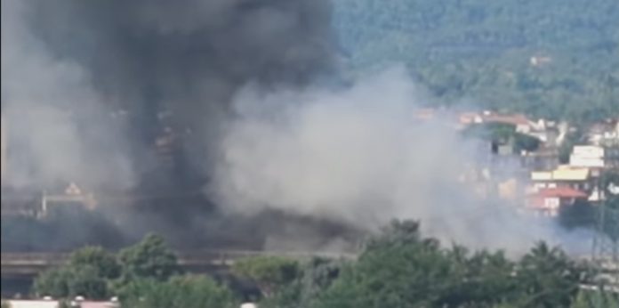 Incendio-campo-rom-Scampia