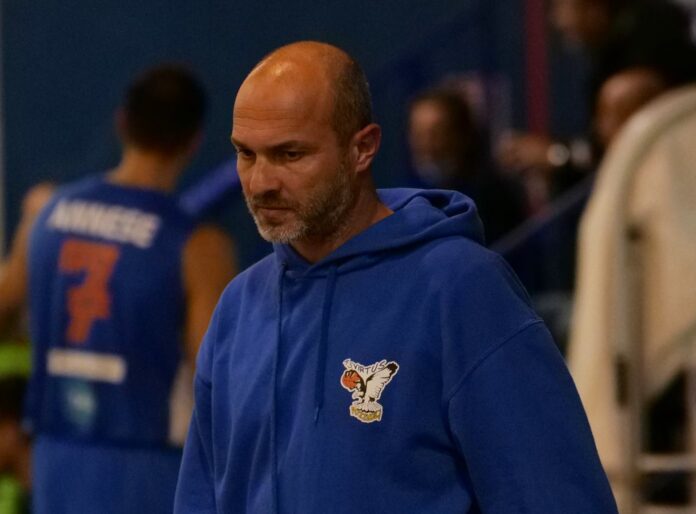 VALERIO SPINELLI, COACH DELLA VIRTUS BASKET POZZUOLI (1)