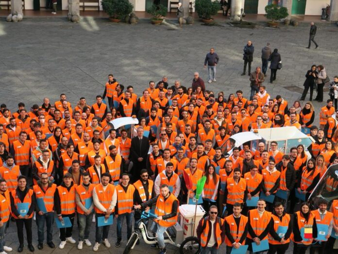 I neo assunti del 2022 in Asia con il sindaco di Napoli Gaetano Manfredi