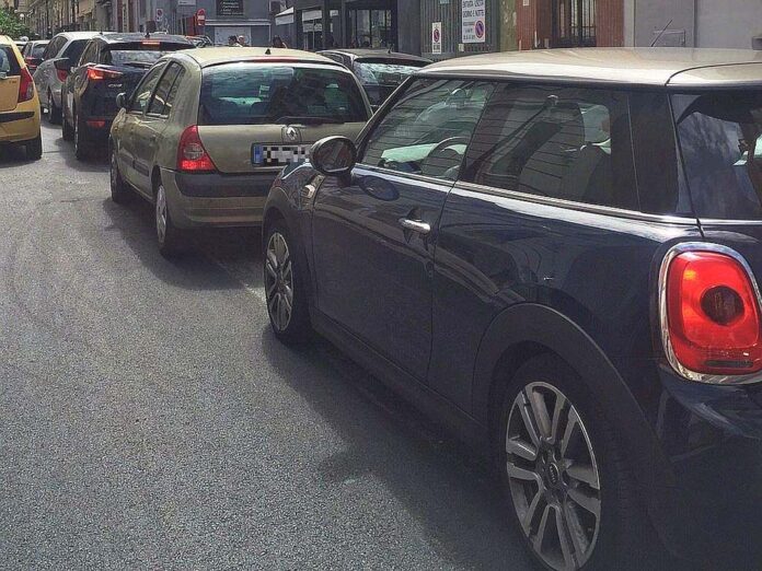 Vomero, traffico paralizzato (1)