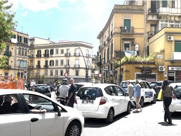 Napoli, piazza degli Artisti, caos traffico 11_05_2024