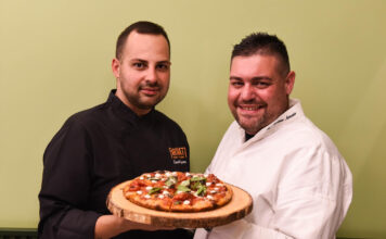Amici in cucina: Renato Ruggiero omaggia chef Mariano Armonia con fritti e pizze della tradizione