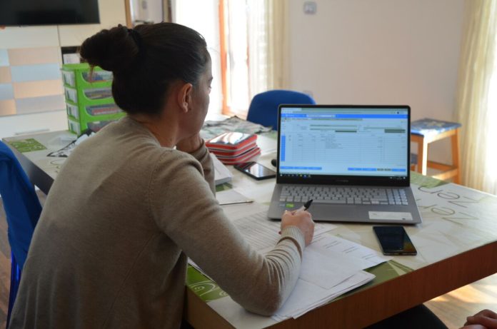 >>>ANSA/ AD APRILE CRESCE OCCUPAZIONE. DONNE TIRANO LA VOLATA