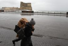 Maltempo, Napoli e provincia in ginocchio: allagamenti da Marano a Ischia, strade sommerse e disagi in diversi comuni