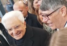 Don Patriciello difende la stretta sulle baby gang: “I ragazzi sono diventati pericolosi, non volano più schiaffi ma coltelli”