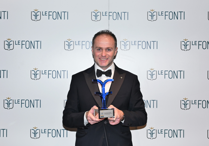 Valerio Scoppa, CEO del Centro Aktis, premiato con Le Fonti Awards