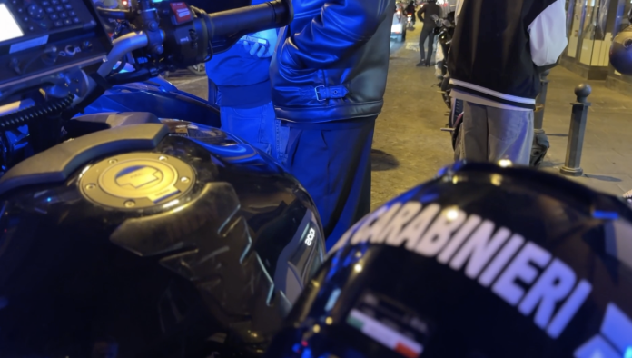Carabinieri movida Chiaia (1)