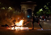 PSG VITTORIOSO IN CHAMPIONS, MA GUERRIGLIA URBANA A PARIGI: OLTRE 400 ARRESTI