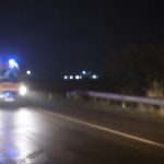Auto contro guardrail. Muore un 16 enne, 4 i feriti. Alla guida un minorenne, la fuga dal posto di blocco