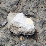 MARANO, LA TRAGEDIA SFIORATA IN VIA CASALANNO. L’ANZIANA COLPITA DELLA PIETRA SE L’E’ CAVATA CON UNA PROGNOSI DI 10 GIORNI