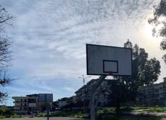 Marano. La buona notizia: a breve al via i lavori di “riqualificazione e ammodernamento” del campetto di basket di Piazza della Libera