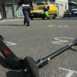 Monopattino contro auto, morto passeggero di 19 anni