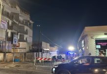 Auto in fiamme a Marano, strada chiusa nei pressi del centro Aktis: sul posto vigili del fuoco e carabinieri