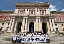 Al Cardarelli sit-in per Francesca Tucci, la ragazza di 24 anni morta dopo intervento chirurgico