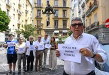 Roggero, sit-in degli orafi napoletani: ”Sì alla grazia. Le sentenze si rispettano, ma qui non si può non pensare all’aspetto umano”‘