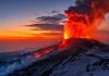 ETNA IN ERUZIONE, CENERI FINO A MALTA
