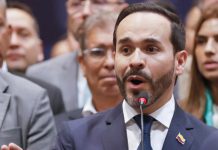 Colombia, inizia l’era di de la Espriella: chi è il neo-presidente di origini italiane che vuole bombardare i narcos
