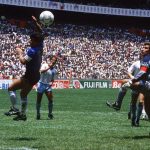 Maradona, all’asta il pallone della “Mano de Dios”: venduto per circa 3 milioni di euro