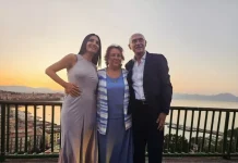 Sold out per concerto di Ferragosto all’alba sulla terrazza di Sant’Antonio a Posillipo. Protagonisti Veronica Simioli (talentuosa cantante maranese) e Mario Maglione