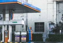 Benzina, dopo Eni anche Ip mette il tetto ai prezzi: «Il via da domani»