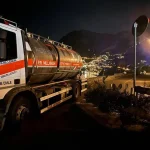 Vasto incendio a Positano provoca frana su strada ‘Amalfitana’, al lavoro vigili del fuoco