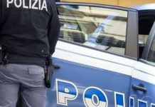 Arrestati 5 poliziotti. «Traffico di sostanze stupefacenti e omesso sequestro di 50 chili di cocaina»