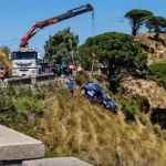 Due spettatori morti nel rally di Monte Erice a Trapani per un’auto fuori strada, feriti pilota e navigatore